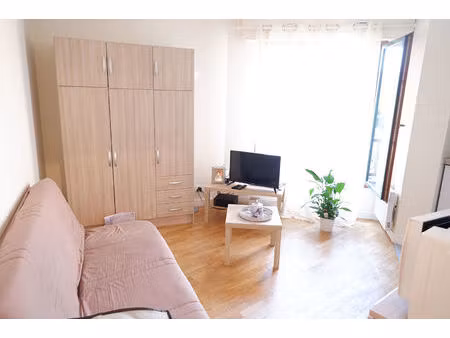 appartement 1 pièce à louer au centre-ville de maisons-laffitte - réf ml156