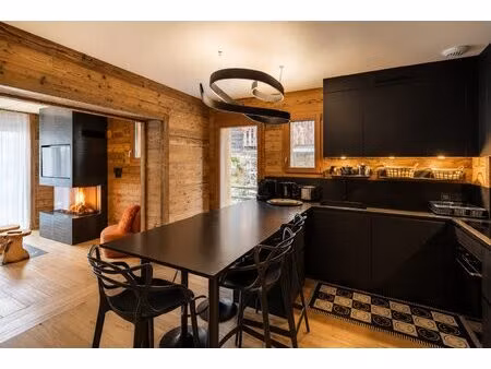 centre  appartement 4 pièces dans résidence récente