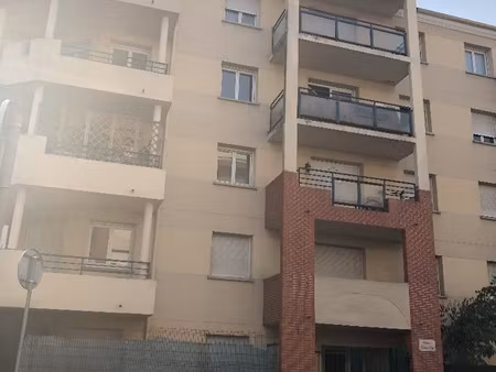 orly - mairie - 3 pieces + 2 balcons + parking s/sol - 55 m2
