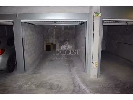 menton-garage-centre