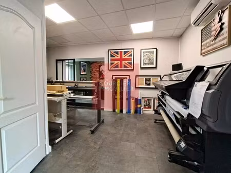 coignieres (78) - vente local commercial 168 m²