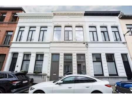 maison de maître à louer à grotebeerstraat 10 anvers (rbw31773)