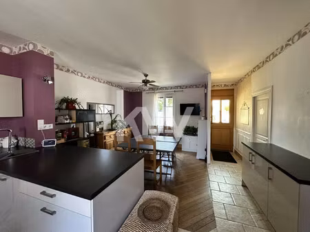 maison 6 pièces  avec dépendances  terrasses  équipement mode