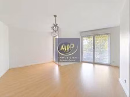 location appartement 2 pièces à couëron (44220) : à louer 2 pièces / 48m² couëron