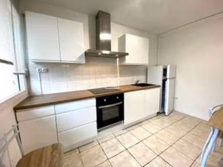 location appartement 2 pièces meublé à laval (53000) : à louer 2 pièces meublé / 48m² lava