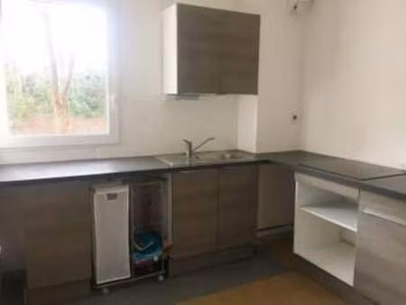 location appartement 3 pièces à quimper (29000) : à louer 3 pièces / 65m² quimper