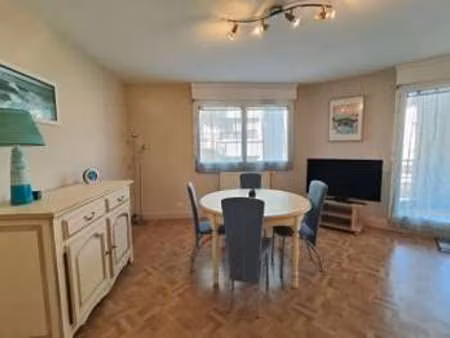 location appartement 2 pièces meublé à saint-malo (35400) : à louer 2 pièces meublé / 51m²
