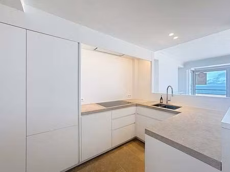 appartement à louer à oostende € 1.500 (lpojw) - dewaele - oostende | zimmo
