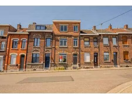 à vendre: maison à saint-nicolas