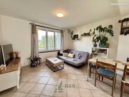 appartement 2 pièces 53 m²