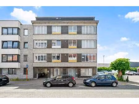 verzorgd instapklaar appartement met garage