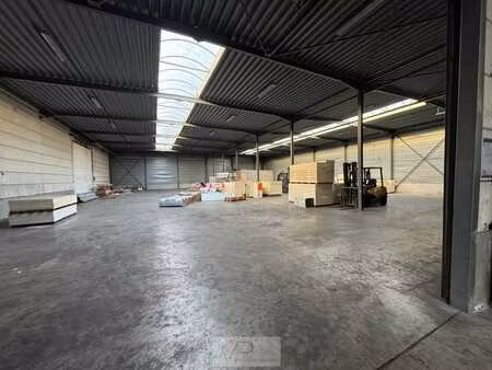 entrepôts avec bureaux à louer à merksem