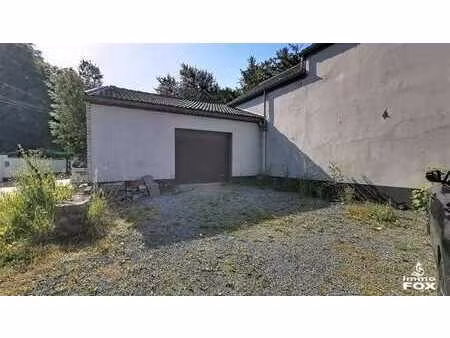 garage + annexe à baisy-thy à louer