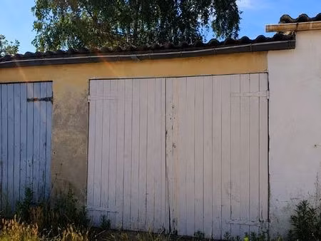 box / garage à vendre pour stockage / stationnement à melun