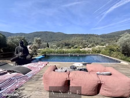 villa 6 pièces 192 m²