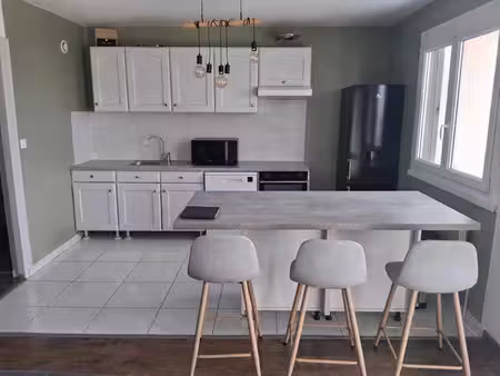 location meublée appartement 2 pièces 49.7 m² à annemasse (74100)  1 255 €