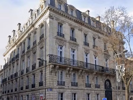 appartement 4 pièces 137 m²