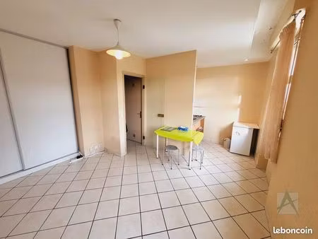 studio 1 pièce 23 m²