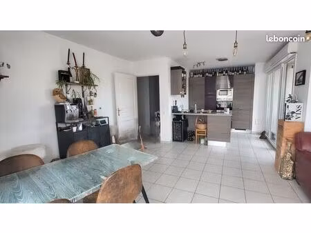superbe appartement lumineux 3 chambres au centre d'irigny