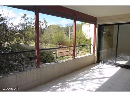 appartement 3 pièces 77 m²
