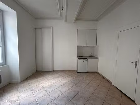 studio 1 pièce 18 m²