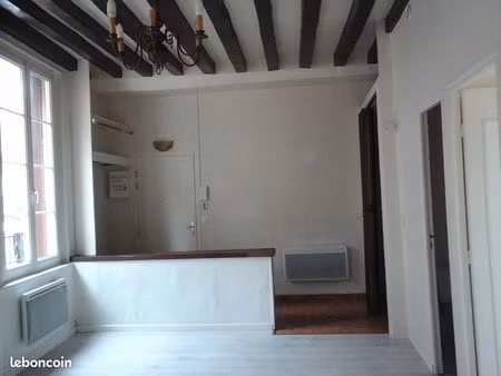 location t2 40m²