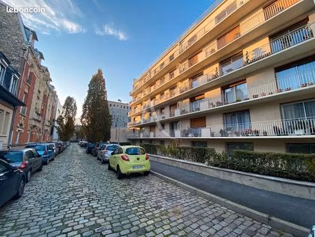 appartement 1 pièce 10 m²