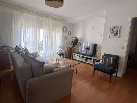 appartement 3 pièces 65 m²