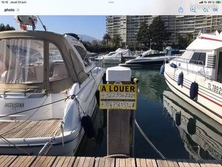 location place de port  cannes marina