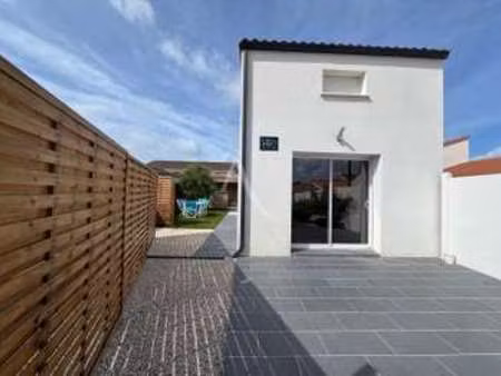 vente maison à l'aiguillon-la-presqu'île (85460) : à vendre / 159m² l'aiguillon-la-presqu'