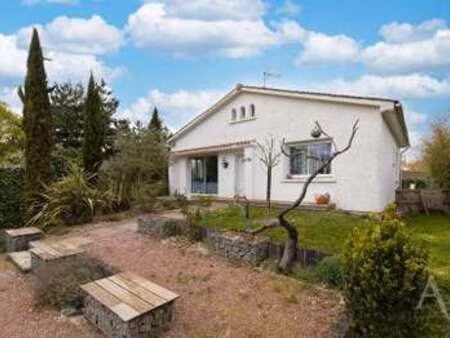 vente maison aux lucs-sur-boulogne (85170) : à vendre / 101m² les lucs-sur-boulogne