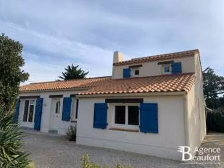vente maison viager à saint-hilaire-de-riez (85270) : à vendre viager / 103m² saint-hilair