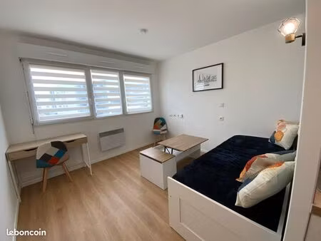 loue studio refait à neuf