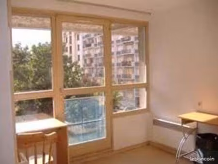 studio 1 pièce 18 m²