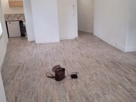 appartement t3 saumur 63m2. dpe c
