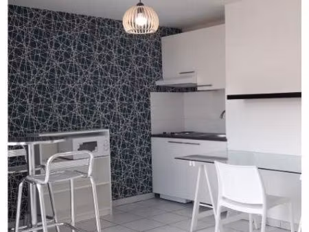 studio 1 pièce 23 m²