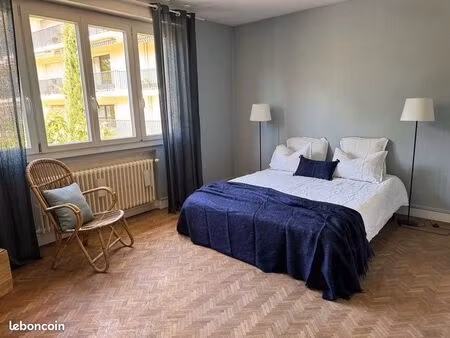 chambre 5 pièces 120 m²