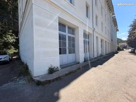 garage à louer