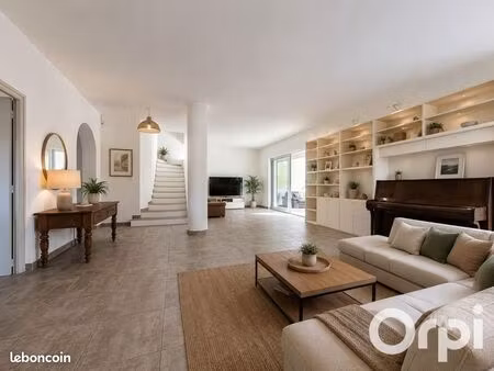 maison 5 pièces 168 m²