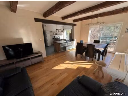belle maison avec piscine