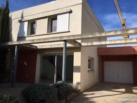villa 4 pièces 101 m²
