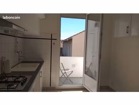 t2 51m2 non meublé proche faculté (7min à pieds) et iut (10min à pieds) de béziers