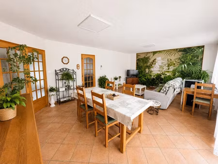 location maison 6 pièces 145.5 m² à audruicq (62370)  1 100 €