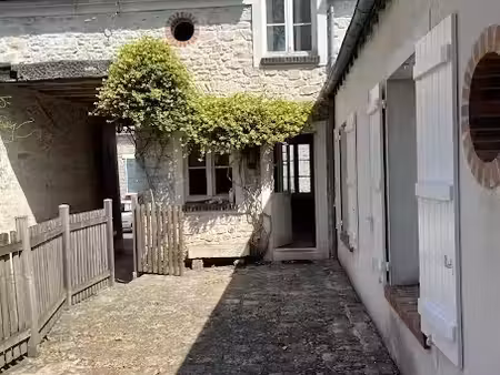 location maison 5 pièces 110 m² à bourron-marlotte (77780)  1 320 €