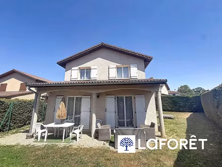 location maison 5 pièces 109.47 m² à l'isle-d'abeau (38080)  1 403 €