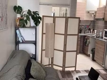 location appartement 3 pièces meublé à paris 18e (75018) : à louer 3 pièces meublé / 45m² 