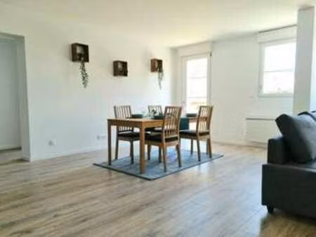 location appartement 3 pièces meublé à châlons-en-champagne (51000) : à louer 3 pièces meu