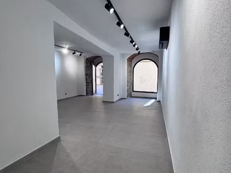 location locaux professionnels 0 pièces 32.5 m² à bastia (20200)  1 000 €
