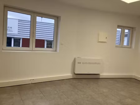 location locaux professionnels 0 pièces 20 m² à saint-laurent-d'agny (69440)  242 €