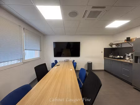 location locaux professionnels 0 pièces 260 m² à vitrolles (13127)  3 416 €